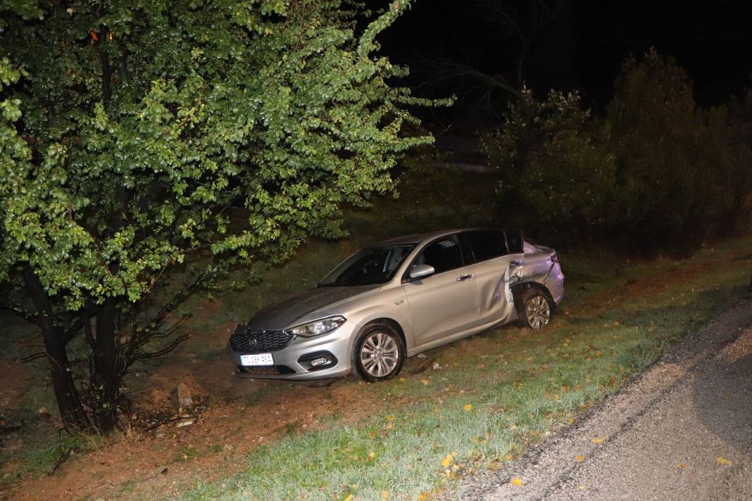 Karaman'da otomobiller çarpıştı: 4 yaralı 1